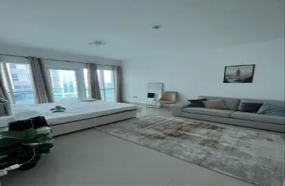 Apartment - 1 Bedroom - 2 Bathrooms for sale in Marina Pinnacle - Dubai Marina - Dubai