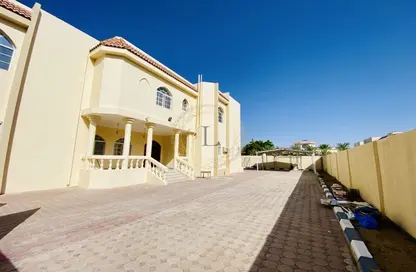 Villa - 3 Bedrooms - 6 Bathrooms for rent in Al Mnaizlah - Falaj Hazzaa - Al Ain