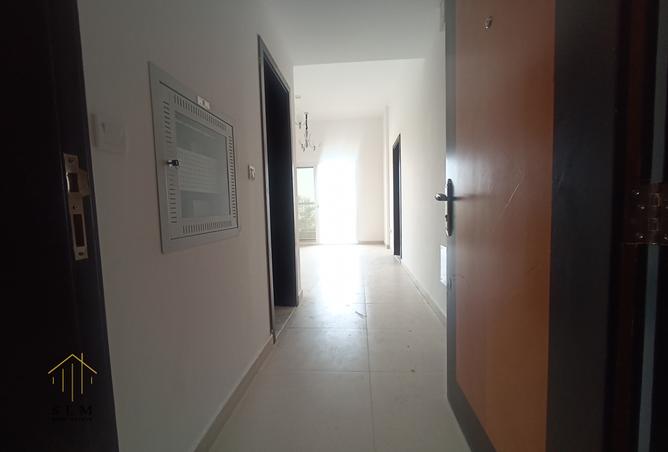 Apartment - 1 Bathroom for sale in Al Ameera Village - Ajman