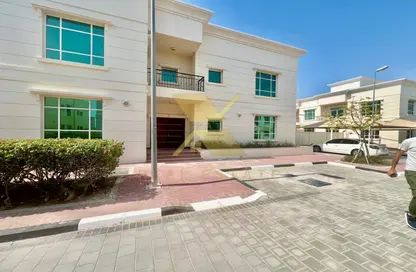 Villa - 6 Bedrooms for rent in Khalifa City A - Khalifa City - Abu Dhabi