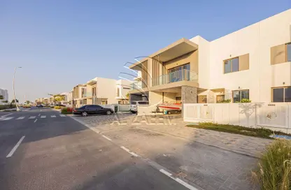 Townhouse - 3 Bedrooms - 4 Bathrooms for sale in Redwoods - Yas Acres - Yas Island - Abu Dhabi