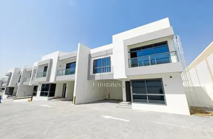 Villa - 5 Bedrooms - 6 Bathrooms for rent in Abu Hail - Deira - Dubai