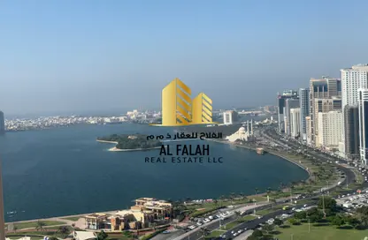 Penthouse - 3 Bedrooms - 4 Bathrooms for rent in Al Marwa Towers - Cornich Al Buhaira - Sharjah