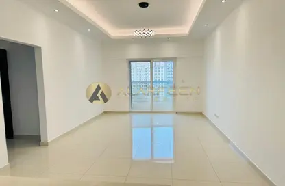 شقة - 2 غرف نوم - 3 حمامات للايجار في برج هيرا - مدينة دبي الرياضية - دبي
