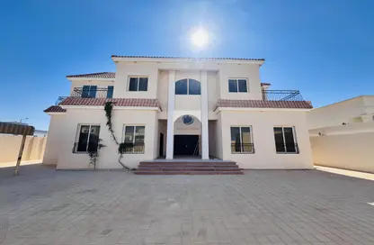 Villa - 6 Bedrooms for rent in Madinat Al Riyad - Abu Dhabi