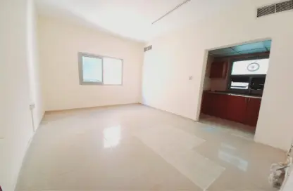 Apartment - 1 Bathroom for rent in SG Muwaileh Building - Muwaileh - Sharjah