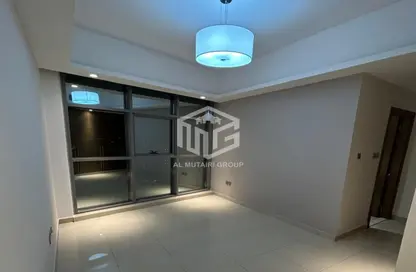 Apartment - 3 Bedrooms - 4 Bathrooms for sale in Gulfa Towers - Al Rashidiya 1 - Al Rashidiya - Ajman