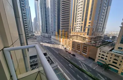 Apartment - 1 Bedroom - 2 Bathrooms for rent in Sulafa Tower - Dubai Marina - Dubai