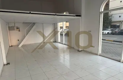 Shop - Studio for rent in Al Sadek 1 - Abu shagara - Sharjah