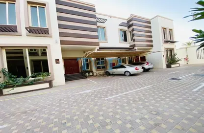 Villa - 4 Bedrooms - 5 Bathrooms for rent in Al Manaseer - Al Ain