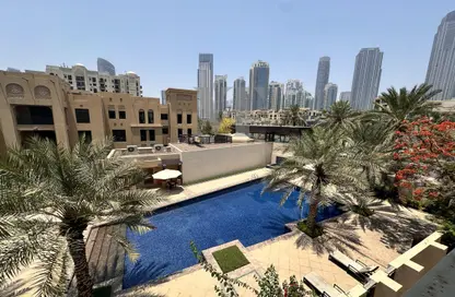 شقة - 2 غرف نوم - 3 حمامات للايجار في ينسون 2 - ينسون - المدينة القديمة - دبي