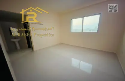 Apartment - 2 Bedrooms - 2 Bathrooms for rent in Al Jurf 3 - Al Jurf - Ajman Downtown - Ajman