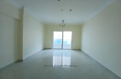 Apartment - 3 Bedrooms - 3 Bathrooms for rent in Dar Al Majaz - Jamal Abdul Nasser Street - Al Majaz - Sharjah