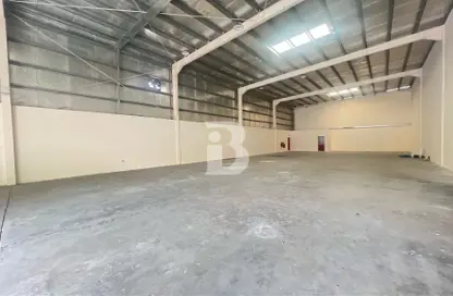 Warehouse - Studio for rent in Phase 2 - Dubai Investment Park (DIP) - Dubai