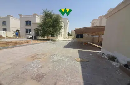 Villa for rent in Mohamed Bin Zayed Centre - Mohamed Bin Zayed City - Abu Dhabi