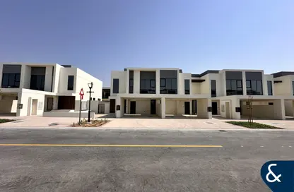 Villa - 3 Bedrooms - 3 Bathrooms for rent in Shams Townhouses - Town Square - Dubai