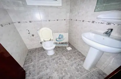 شقة - 2 غرف نوم - 3 حمامات للايجار في A برج بن حم - أبراج بن حم - التعاون - الشارقة