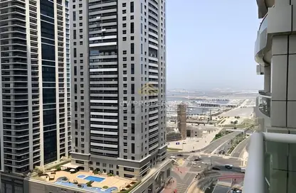 Apartment - 1 Bedroom - 2 Bathrooms for sale in Marina Pinnacle - Dubai Marina - Dubai