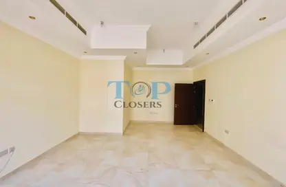 Apartment - 2 Bedrooms - 2 Bathrooms for rent in Shareat Al Mutaredh - Al Mutarad - Al Ain