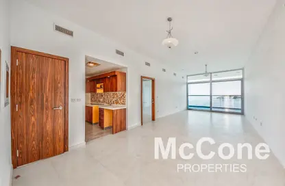 Apartment - 1 Bedroom - 2 Bathrooms for rent in Azure Residences - Palm Jumeirah - Dubai