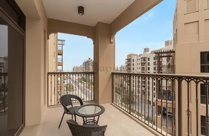 Apartment - 2 Bedrooms - 2 Bathrooms for rent in Lamtara 2 - Madinat Jumeirah Living - Umm Suqeim - Dubai