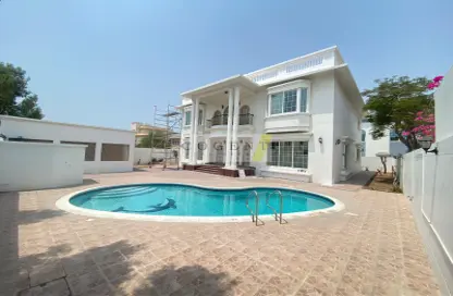 Villa - 5 Bedrooms - 7 Bathrooms for rent in Umm Suqeim 1 - Umm Suqeim - Dubai