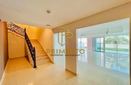 Duplex - 3 Bedrooms - 5 Bathrooms for rent in Marina Village - Abu Dhabi