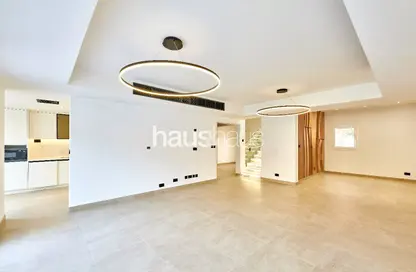 Villa - 3 Bedrooms - 5 Bathrooms for sale in Springs 11 - The Springs - Dubai