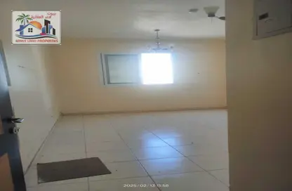 Apartment - 3 Bedrooms - 3 Bathrooms for rent in Al Qulaya'ah - Al Sharq - Sharjah