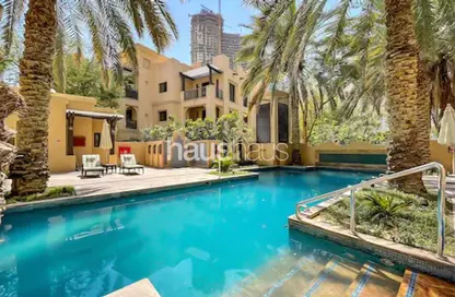 Apartment - 1 Bedroom - 1 Bathroom for sale in Zanzebeel 1 - Zanzebeel - Old Town - Dubai