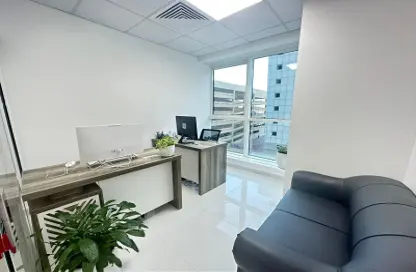 Business Centre - Studio - 1 Bathroom for rent in Aspin Tower - Sheikh Zayed Road - Dubai