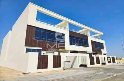 Villa - 5 Bedrooms - 6 Bathrooms for rent in Mohamed Bin Zayed City - Abu Dhabi