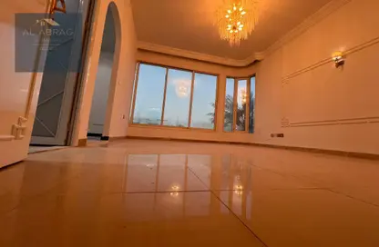 Apartment - 1 Bathroom for rent in Khalidiya Village - Al Khalidiya - Abu Dhabi