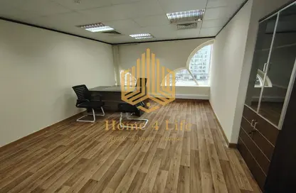 Office Space - Studio - 1 Bathroom for rent in Al Najda Street - Abu Dhabi