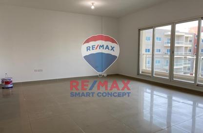 Apartment - 2 Bedrooms - 3 Bathrooms for rent in Tower 9 - Al Reef Downtown - Al Reef - Abu Dhabi