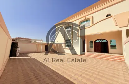 Villa - 4 Bedrooms - 7 Bathrooms for rent in Al Markhaniya - Al Ain