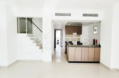 Villa - 3 Bedrooms - 4 Bathrooms for sale in Manazel Al Reef 2 - Al Samha - Abu Dhabi