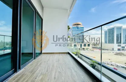 Apartment - Studio - 1 Bathroom for rent in SOL Bay - Business Bay - Dubai