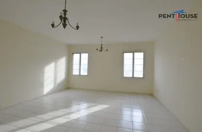 Apartment - 1 Bathroom for rent in P16 - France Cluster - International City - Dubai