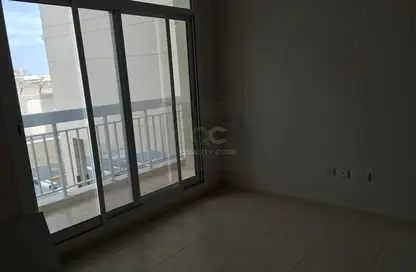 Apartment - 1 Bedroom - 1 Bathroom for sale in Mazaya 22 - Queue Point - Dubai Land - Dubai