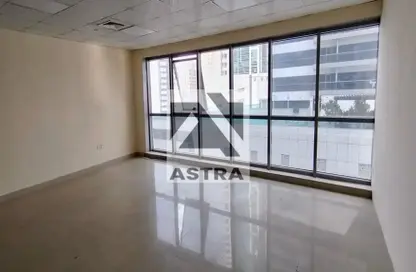 Office Space - Studio - 1 Bathroom for rent in Sheikha Noor Tower - Barsha Heights (Tecom) - Dubai