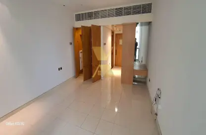 Apartment - 1 Bedroom - 1 Bathroom for rent in Nation Towers - Corniche Road - Abu Dhabi