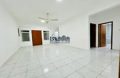 Villa - 3 Bedrooms - 2 Bathrooms for rent in Al Twar 1 - Al Twar - Dubai