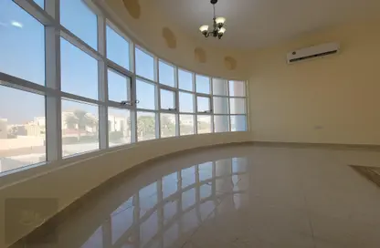 Apartment - 1 Bedroom - 1 Bathroom for rent in Shakhbout City - Abu Dhabi