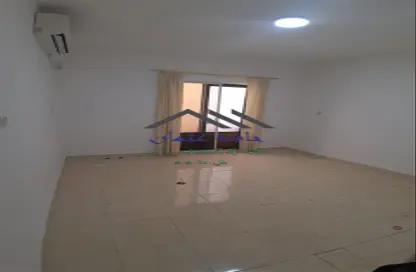 Apartment - 1 Bathroom for rent in Al Manaseer - Abu Dhabi