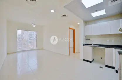 Apartment - 1 Bedroom - 2 Bathrooms for rent in Maple 2 - Emirates Gardens 2 - Jumeirah Village Circle - Dubai