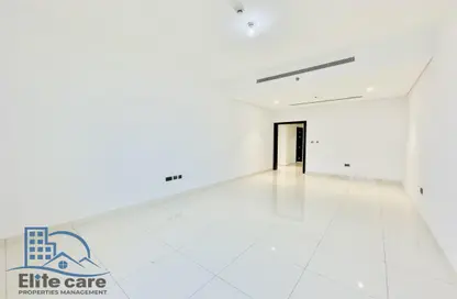 Apartment - 3 Bedrooms - 4 Bathrooms for rent in Danat Tower B - Danat Towers - Muroor Area - Abu Dhabi