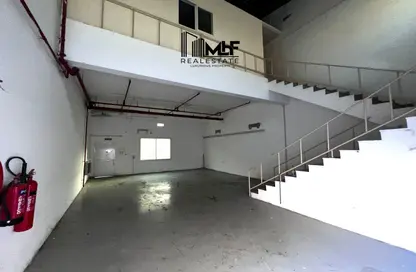 Show Room - Studio - 2 Bathrooms for rent in Al Qusais Industrial Area 1 - Al Qusais Industrial Area - Al Qusais - Dubai