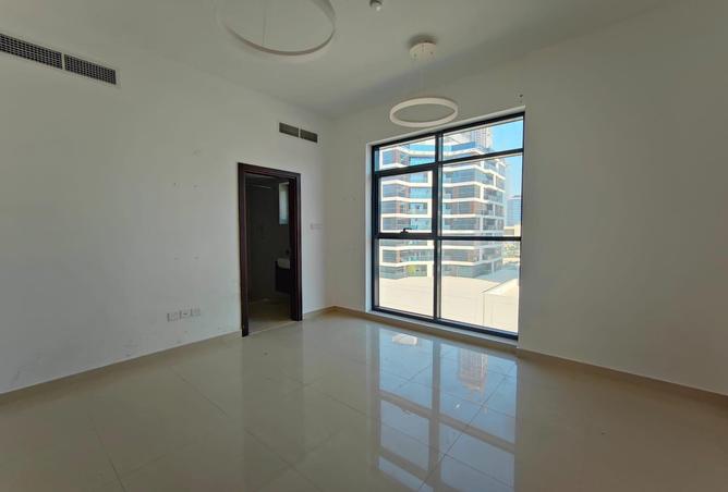 Apartment - 2 Bedrooms - 3 Bathrooms for rent in Jumeirah Garden City - Al Satwa - Dubai