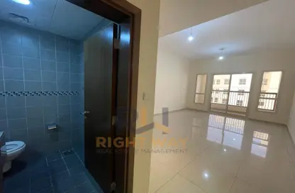 Apartment - 1 Bedroom - 2 Bathrooms for rent in Bawabat Al Sharq - Baniyas East - Baniyas - Abu Dhabi